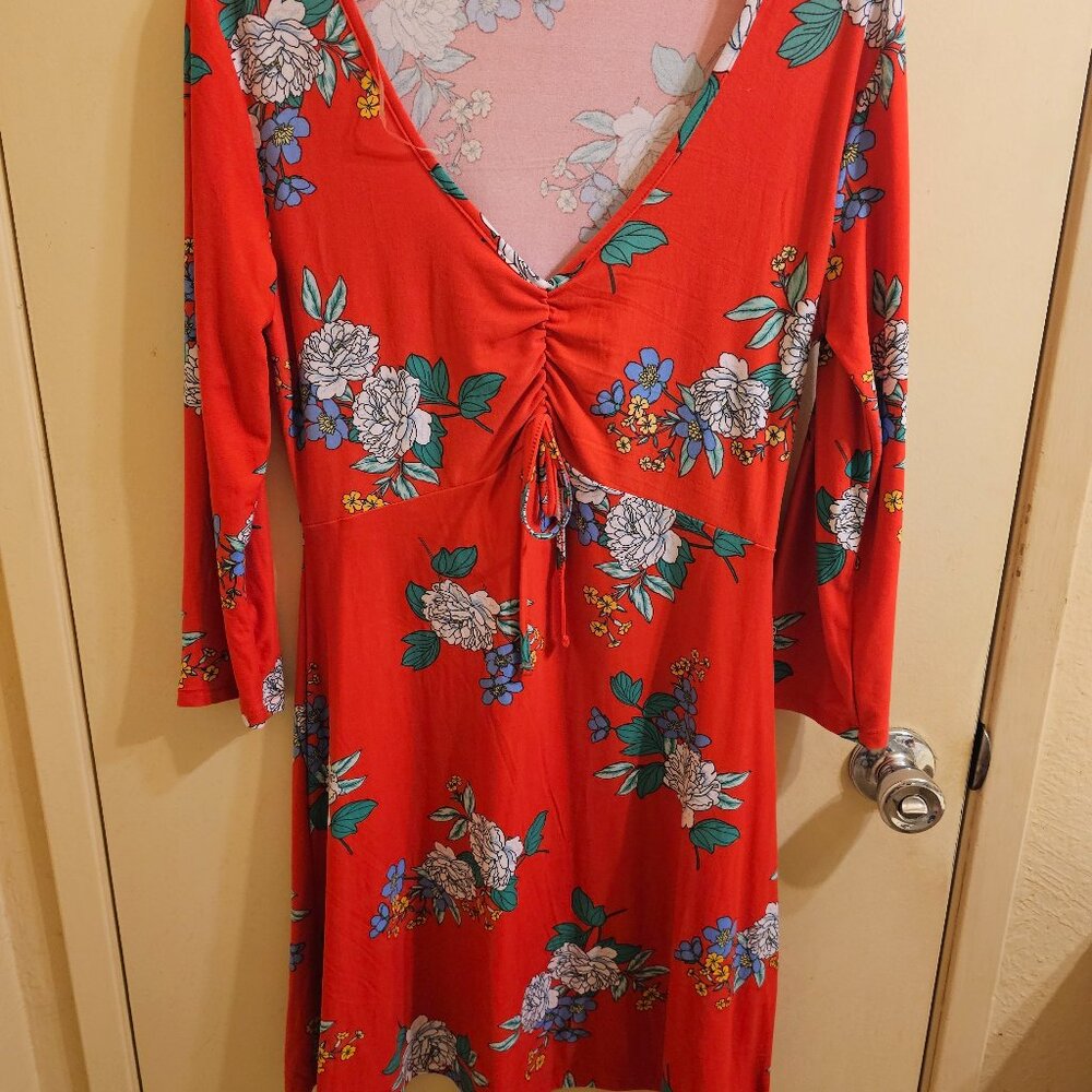 Floral Ruched Tie Front Midi Dress